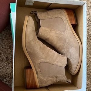 beige suede boots